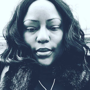 Meet your Posher, Monique